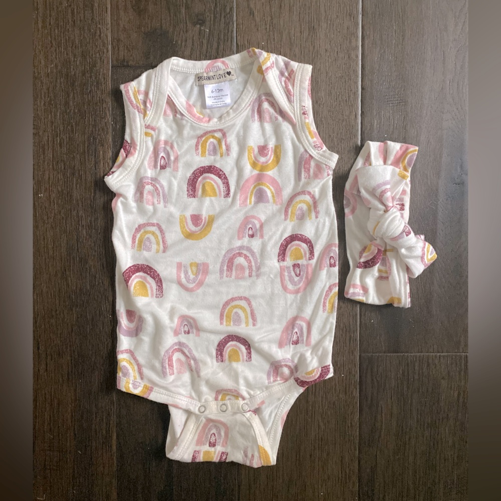 Spearmint Love rainbow body suit VGUC and matching headband EUC 6-12